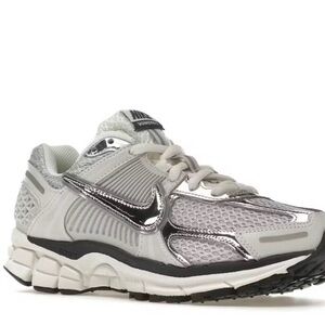Nike zoom vomero 5 Metallic